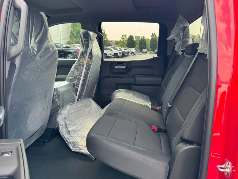 Chevrolet Silverado 1500 Vehicle Image 10