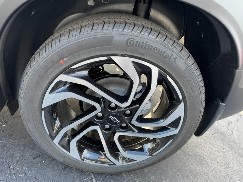 Chevrolet TrailBlazer Vehicle Image 06