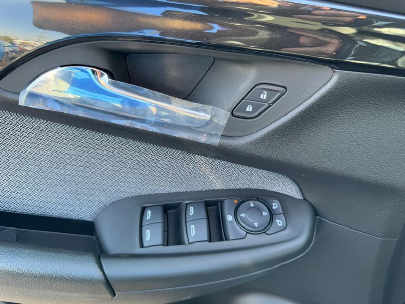 Chevrolet TrailBlazer Vehicle Image 08