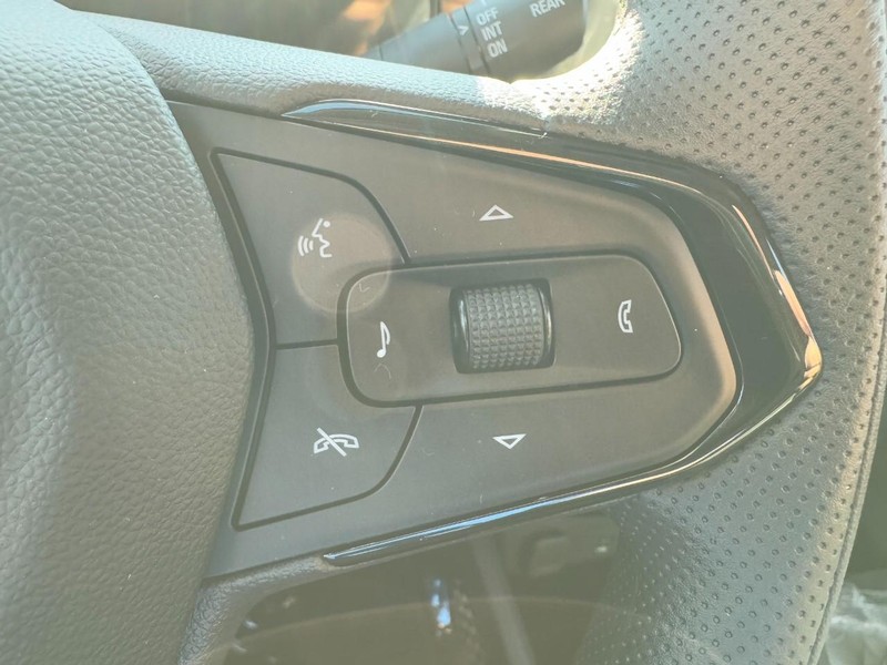 Chevrolet TrailBlazer Vehicle Image 10