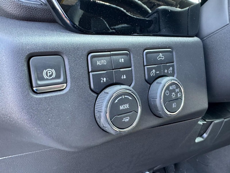 Chevrolet Silverado 1500 Vehicle Image 13