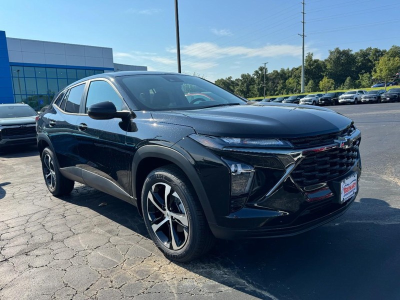 Chevrolet Trax Vehicle Image 02