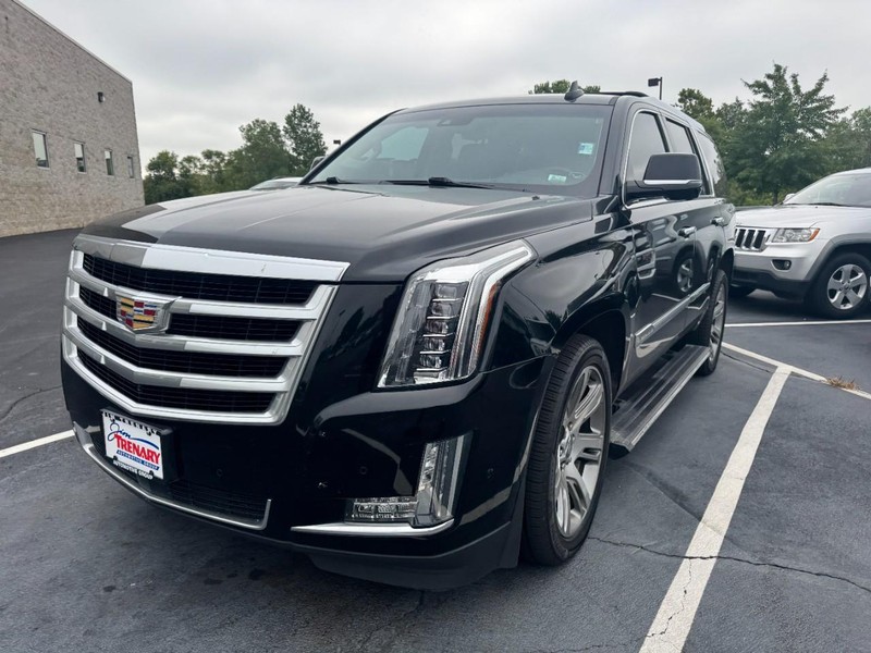 Cadillac Escalade Vehicle Image 02