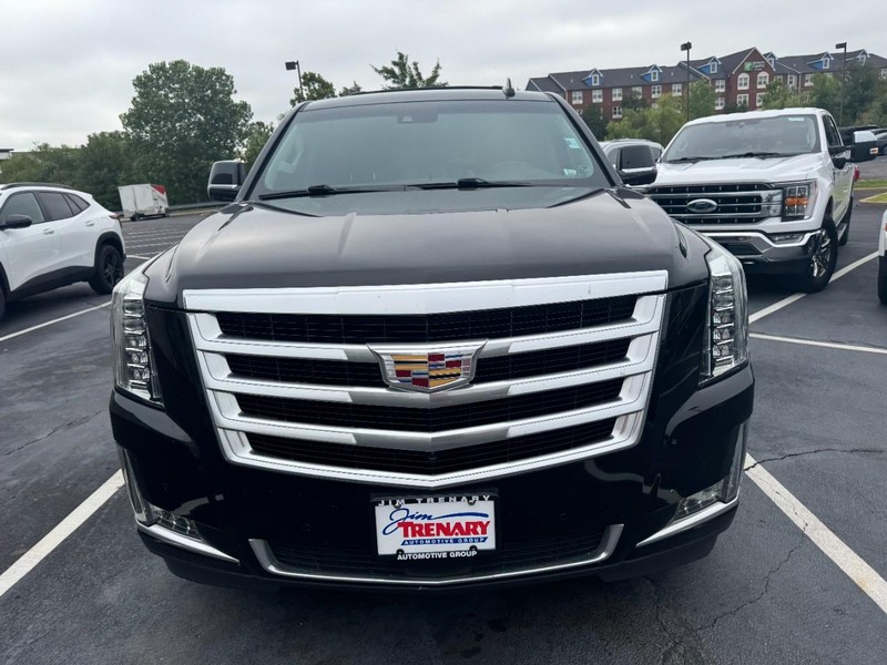 Cadillac Escalade Vehicle Image 03