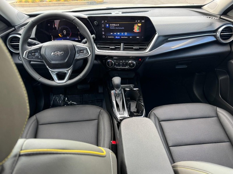Chevrolet Trax Vehicle Image 11