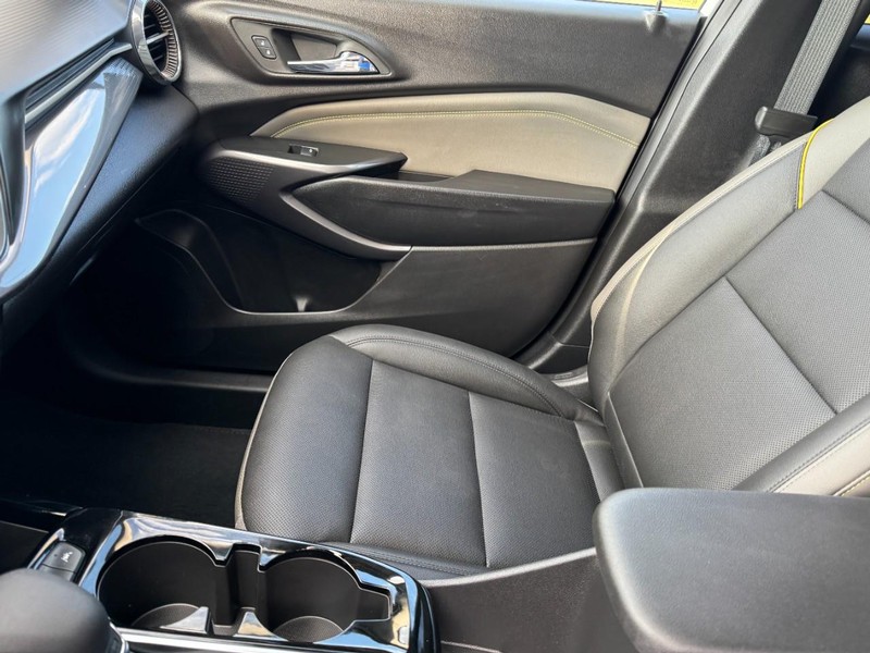Chevrolet Trax Vehicle Image 13