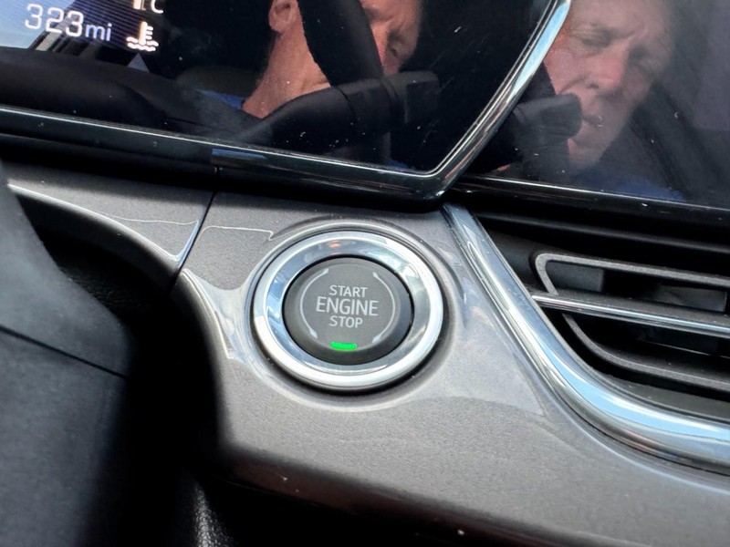 Chevrolet Trax Vehicle Image 21