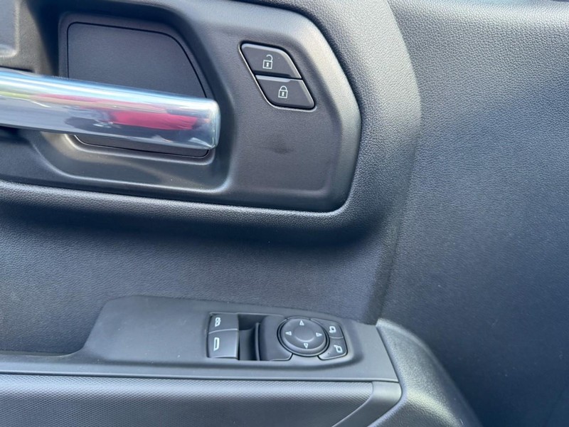 Chevrolet Silverado 1500 Vehicle Image 10