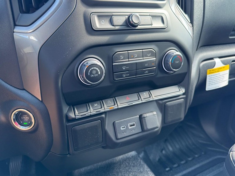 Chevrolet Silverado 1500 Vehicle Image 13
