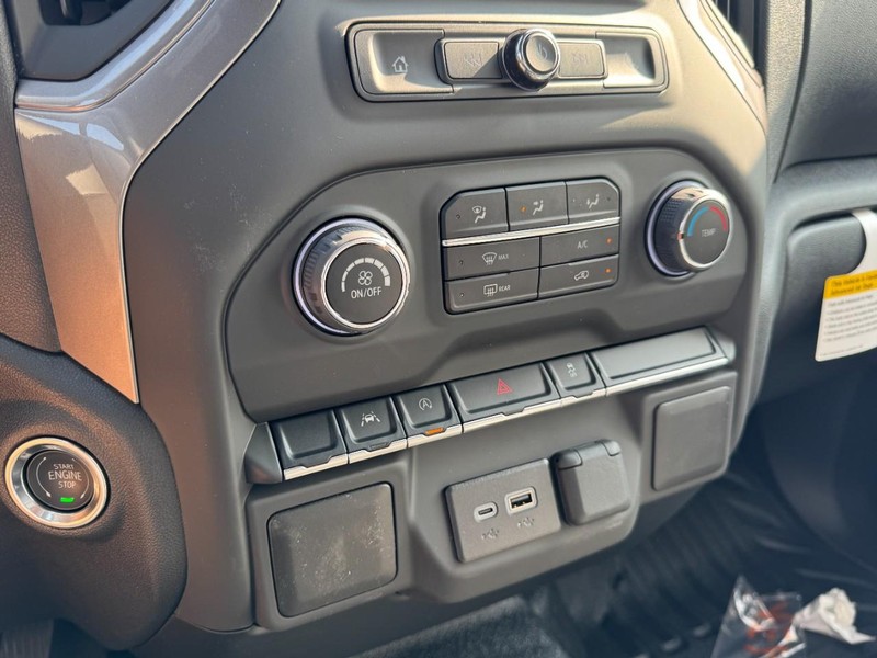 Chevrolet Silverado 1500 Vehicle Image 13