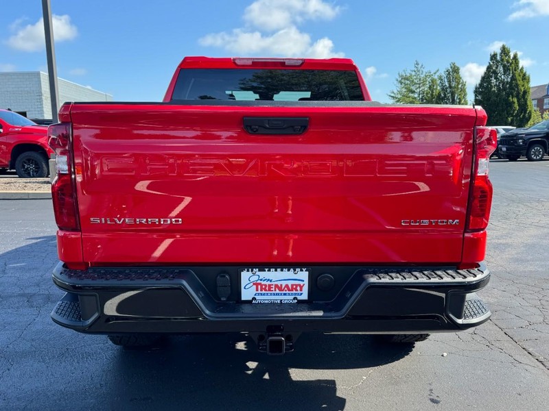 Chevrolet Silverado 1500 Vehicle Image 05