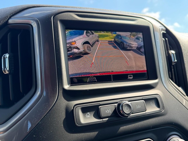 Chevrolet Silverado 1500 Vehicle Image 17
