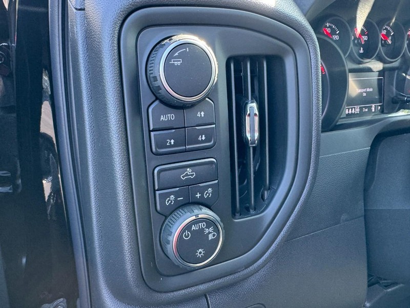 Chevrolet Silverado 1500 Vehicle Image 13