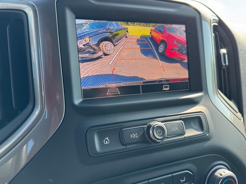 Chevrolet Silverado 1500 Vehicle Image 17