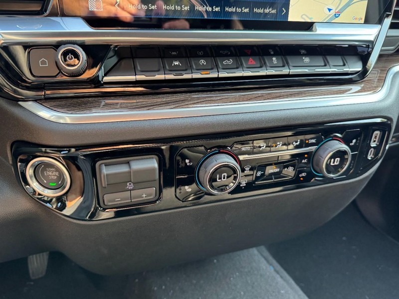 Chevrolet Silverado 1500 Vehicle Image 16