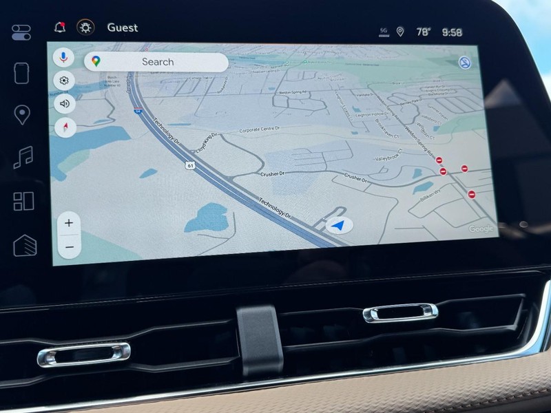 Chevrolet Equinox Vehicle Image 13
