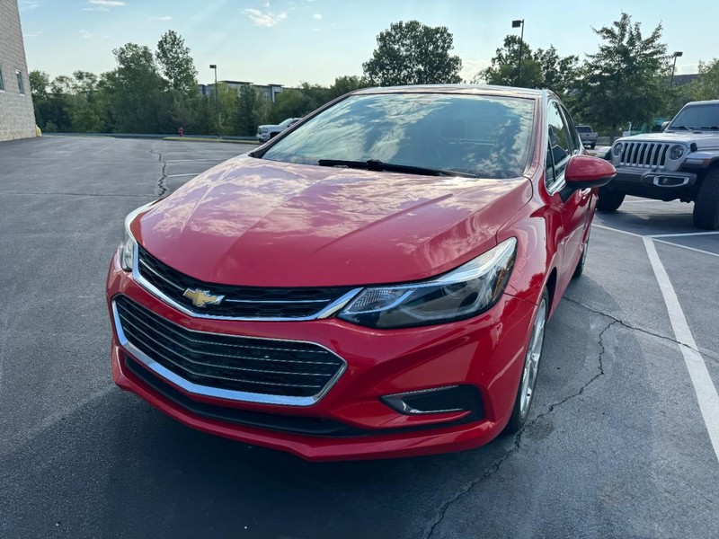 Chevrolet Cruze Vehicle Image 02