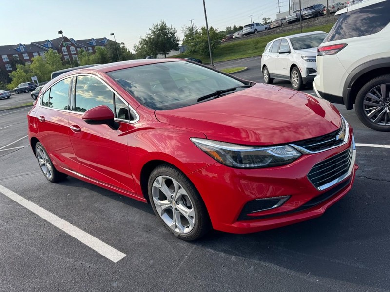 Chevrolet Cruze Vehicle Image 04