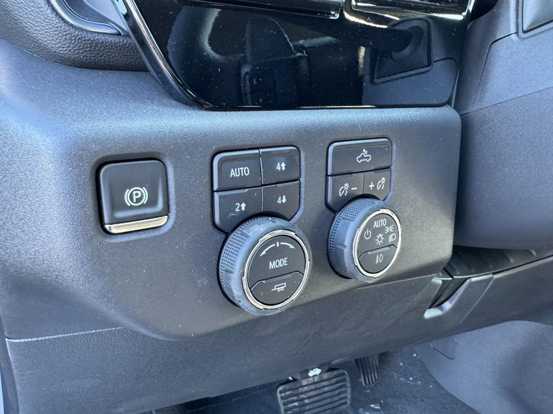 Chevrolet Silverado 1500 Vehicle Image 12