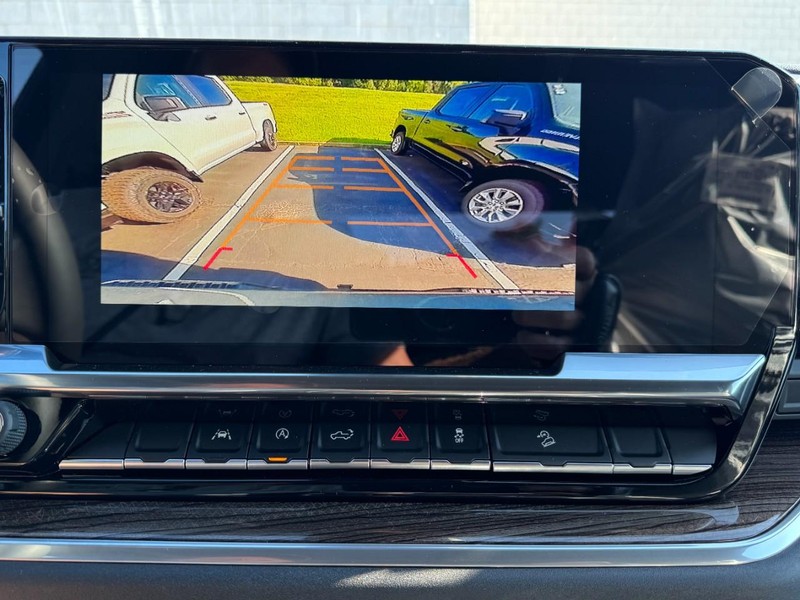 Chevrolet Silverado 1500 Vehicle Image 18