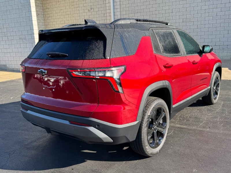 Chevrolet Equinox Vehicle Image 03