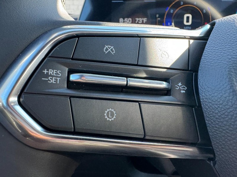 Chevrolet Equinox Vehicle Image 13