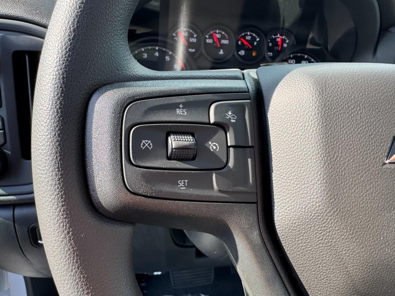 Chevrolet Silverado 1500 Vehicle Image 14