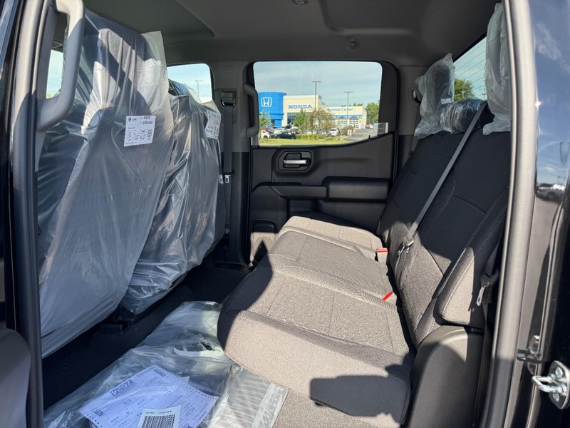Chevrolet Silverado 1500 Vehicle Image 10