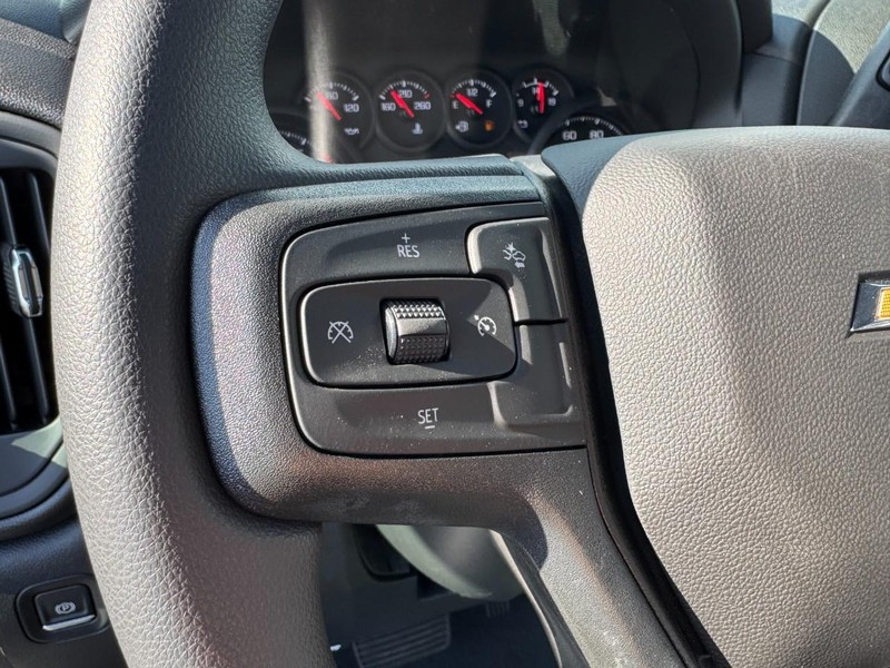 Chevrolet Silverado 1500 Vehicle Image 13