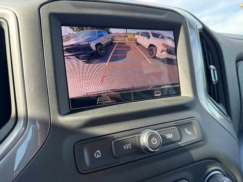 Chevrolet Silverado 1500 Vehicle Image 17