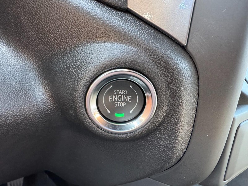 Chevrolet Silverado 1500 Vehicle Image 18