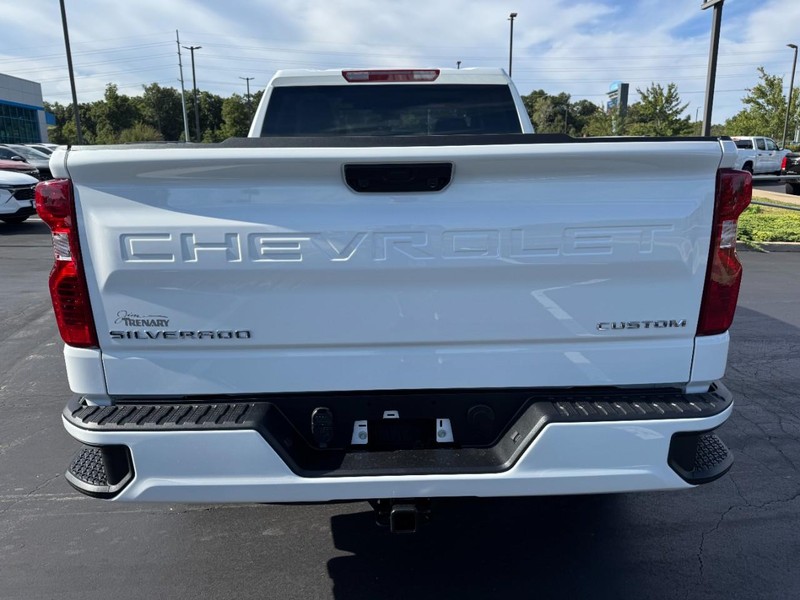 Chevrolet Silverado 1500 Vehicle Image 06