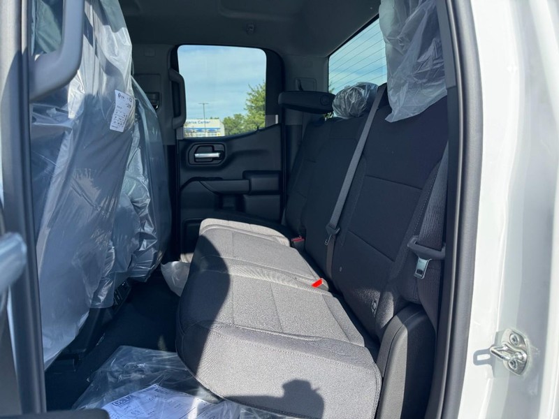 Chevrolet Silverado 1500 Vehicle Image 10