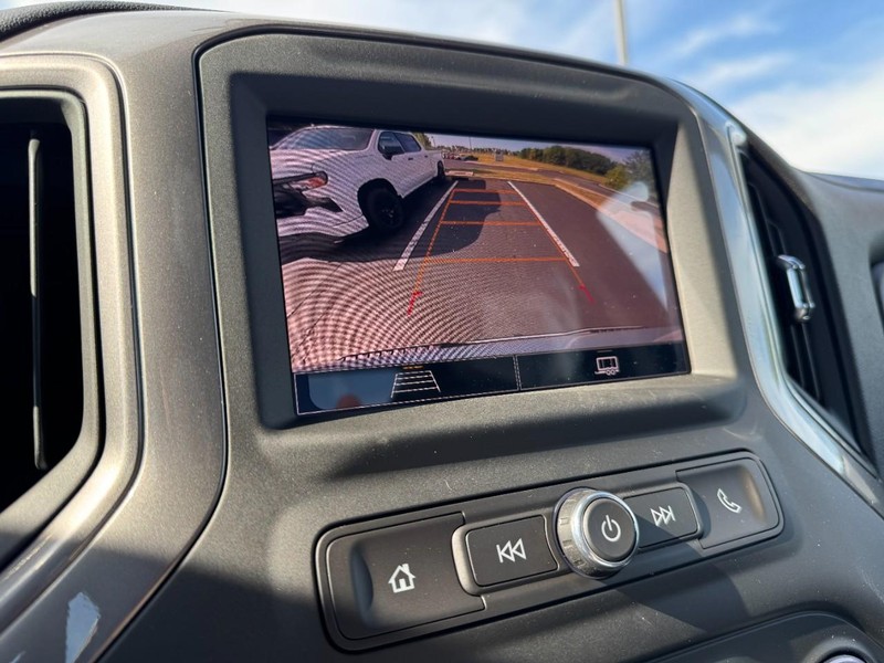 Chevrolet Silverado 1500 Vehicle Image 17