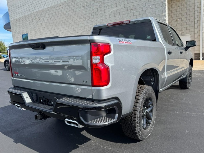 Chevrolet Silverado 1500 Vehicle Image 04