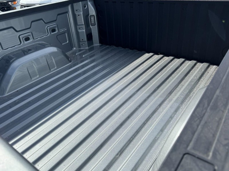 Chevrolet Silverado 1500 Vehicle Image 09