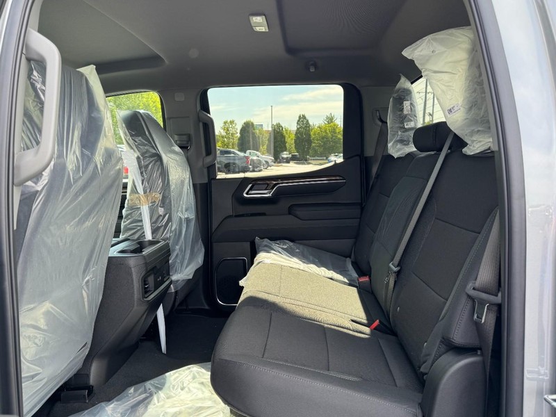 Chevrolet Silverado 1500 Vehicle Image 10
