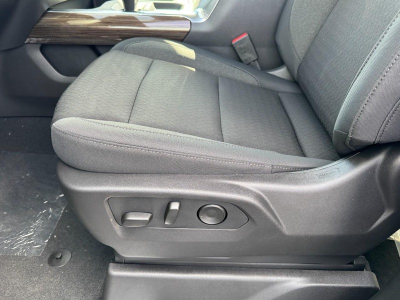 Chevrolet Silverado 1500 Vehicle Image 11