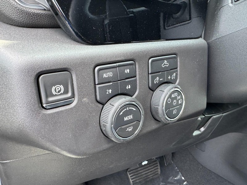 Chevrolet Silverado 1500 Vehicle Image 13