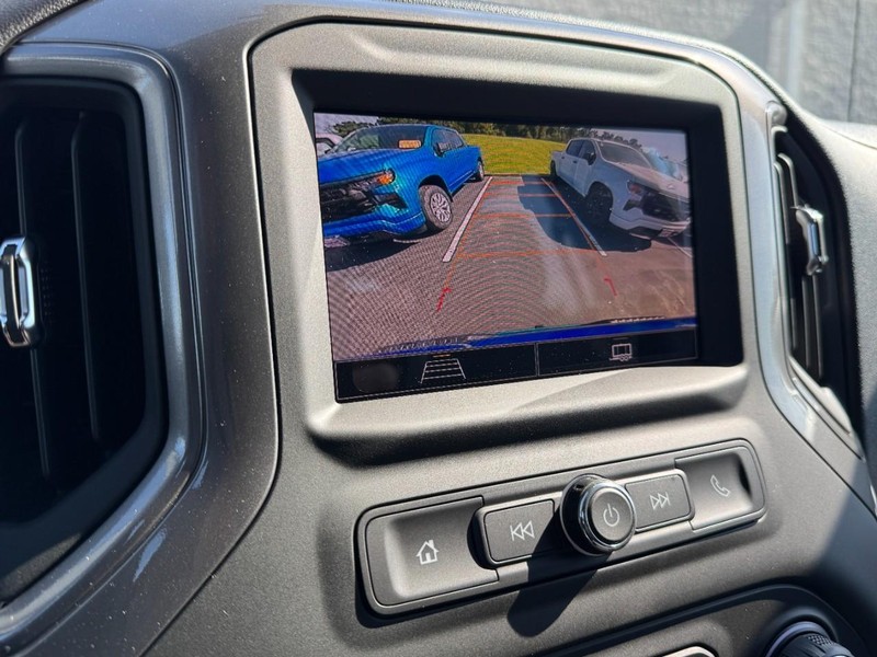 Chevrolet Silverado 1500 Vehicle Image 17