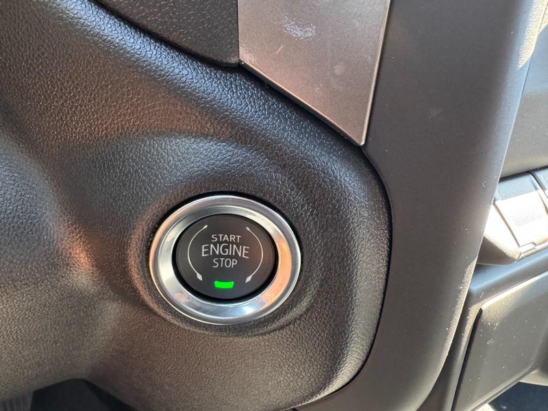 Chevrolet Silverado 1500 Vehicle Image 18