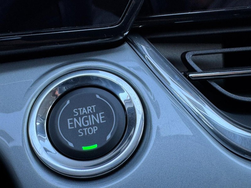 Chevrolet Trax Vehicle Image 16