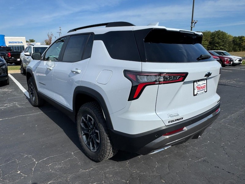 Chevrolet Equinox Vehicle Image 05
