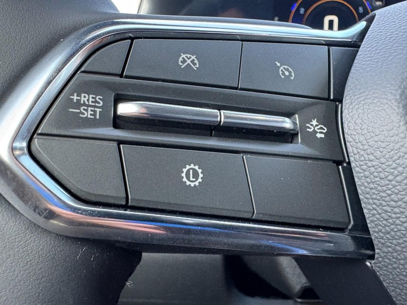 Chevrolet Equinox Vehicle Image 12