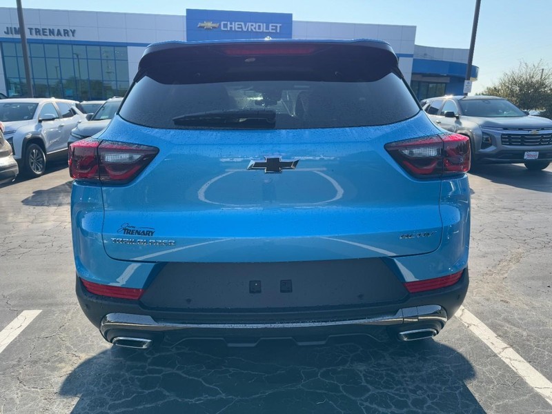 Chevrolet TrailBlazer Vehicle Image 04