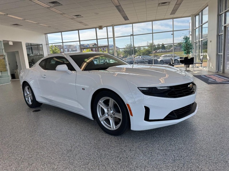 Chevrolet Camaro Vehicle Image 05