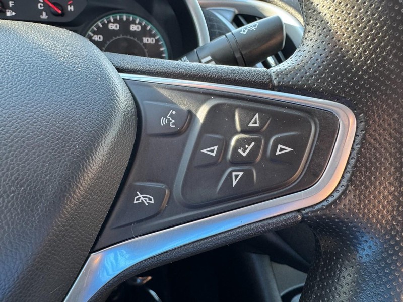 Chevrolet Malibu Vehicle Image 17