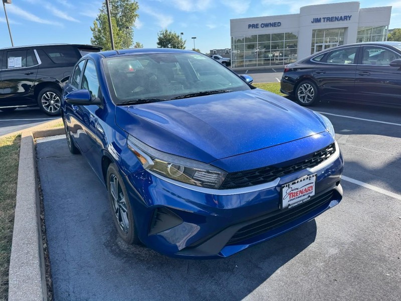 Kia Forte Vehicle Image 04