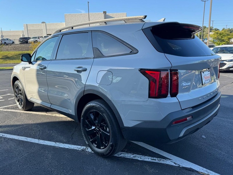 Kia Sorento Vehicle Image 05