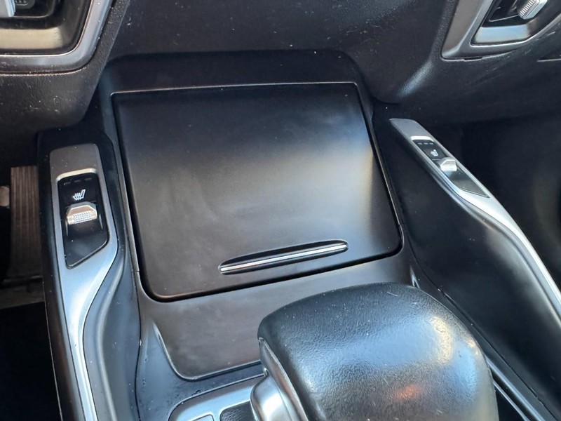 Kia Sorento Vehicle Image 21
